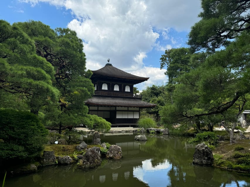 Kyoto: Ginkakuji, Silver Pavilion Guided Tour in 1 Hour - Entering the temple grounds and seeing the Kannon-den