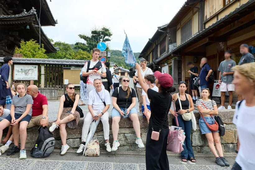 Kyoto: Gion Geisha District Walking Tour and Hidden Gems - Hōkan-ji and the famous five-story pagoda