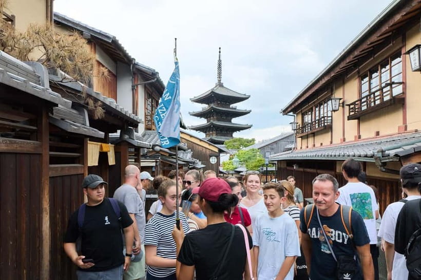 Kyoto: Gion Geisha District Walking Tour and Hidden Gems - Meeting at Ben’s Cookies Kyoto Shijo