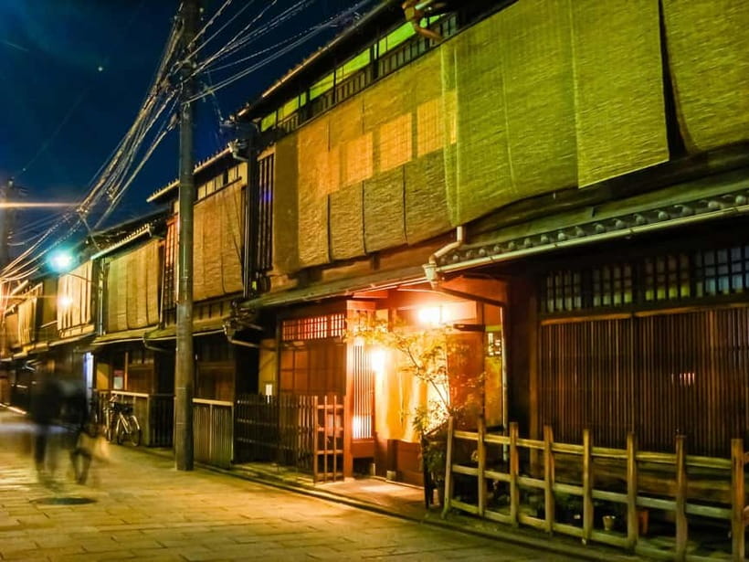 Kyoto: Gion Geisha District Walking Tour - Stories of Geisha - Guides make the biggest difference