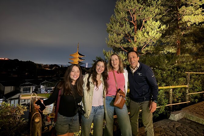 Kyoto Gion Night Tour: Discover Geisha District and Hidden Gems - Why Gion works best after sunset