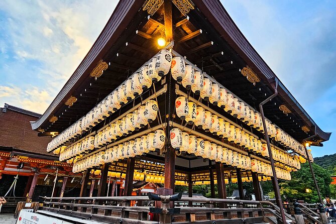 Kyoto Gion Night Walk & Geisha District Guided Tour - Is $18 a good price for three hours?