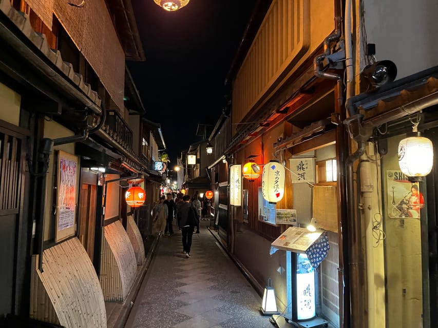 Kyoto: Gion Walking Tour - Gion Kobu and the preserved Shirakawa streets