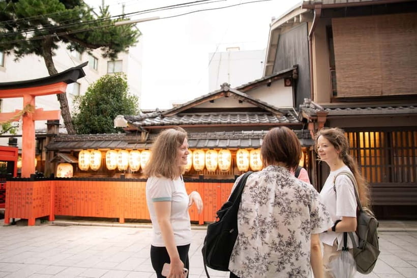 Kyoto: Gion World of the Geisha Guided Walking Tour - A pause along Shirakawa Canal