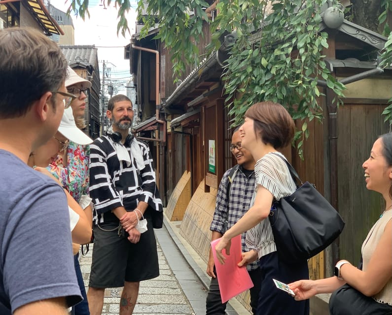 Kyoto: Gion World of the Geisha Guided Walking Tour - Best time to choose this experience