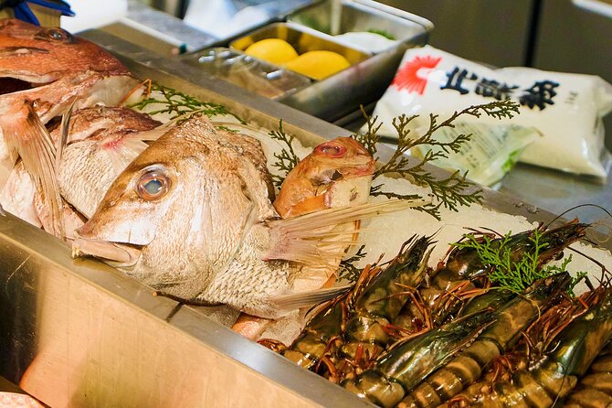 Kyoto: Guided Food Tour with 12 Dishes & 3 Drinks - Sake Bars and the Three Included Drinks