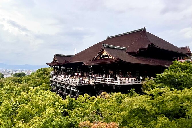 Kyoto Half Day Highlights Tour - Yasaka Pagoda and the old Higashiyama lanes