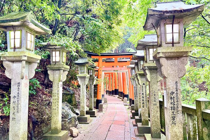 Kyoto Half Day Highlights Tour - Fushimi Inari and the orange torii tunnels