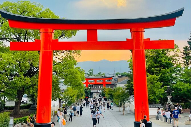 Kyoto Highlights Private Car Day Tour with English Speaking Guide - Gion and Kyoto’s traditional streets