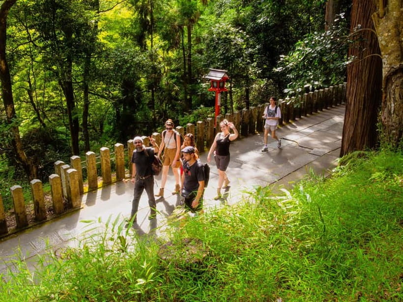 Kyoto: Hike and Hot Springs in Kurama - The forest trail to Kurama Temple