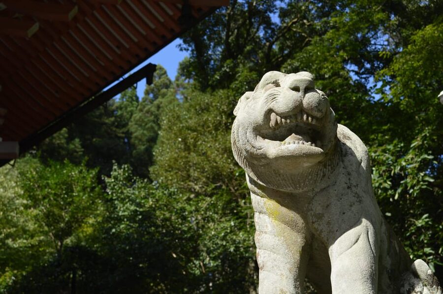 Kyoto: Hike and Hot Springs in Kurama - Kibune Shrine and prayers for good relationships