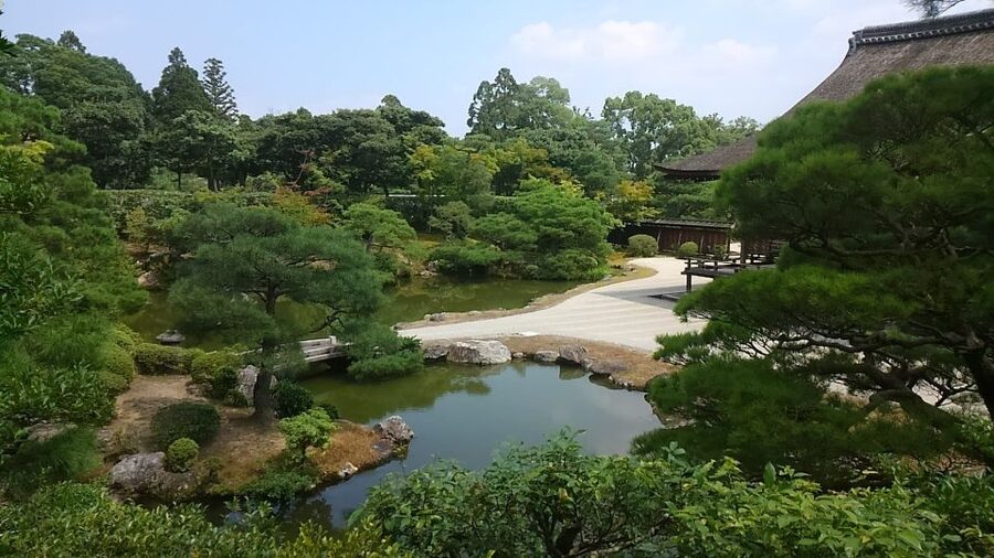 Kyoto: Historic Higashiyama Walking Tour - Kodaiji offers the tour’s quietest pause
