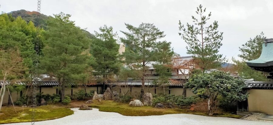 Kyoto: Historic Higashiyama Walking Tour - Kiyomizu-dera finishes with a broad Kyoto view