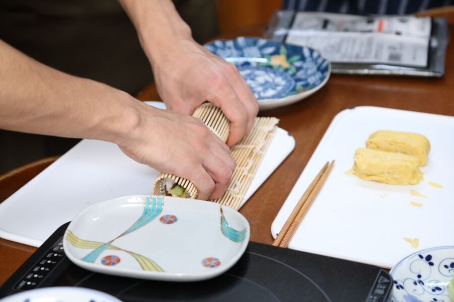 Kyoto Home Cooking Class &Supermarket tour near Fushimiinari - Cooking Japanese food in a real Kyoto home