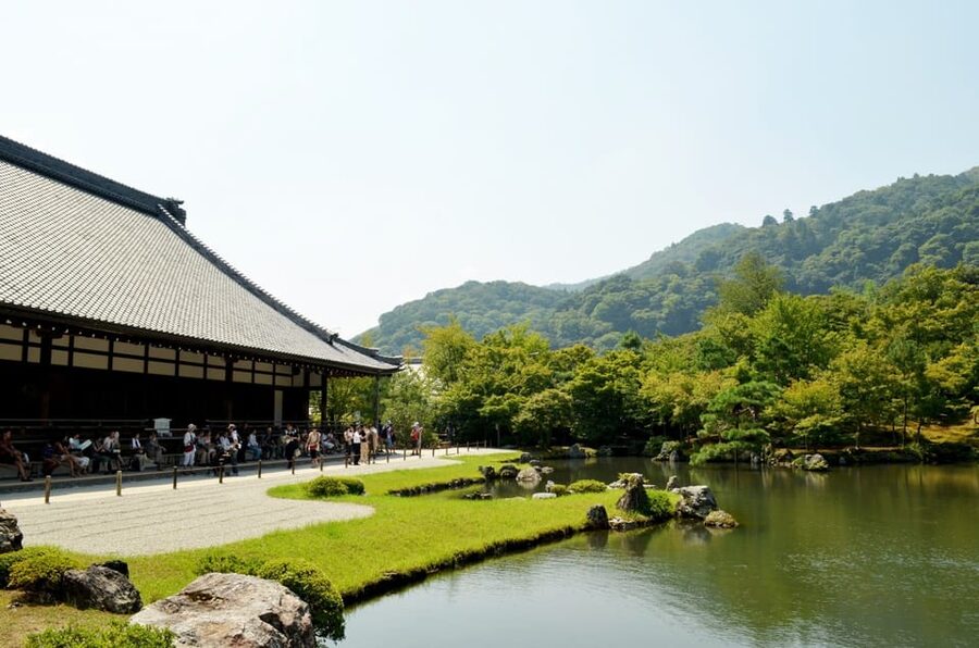 Kyoto: Immersive Arashiyama & Fushimi Inari by Private Car - Why a private car changes the Kyoto day