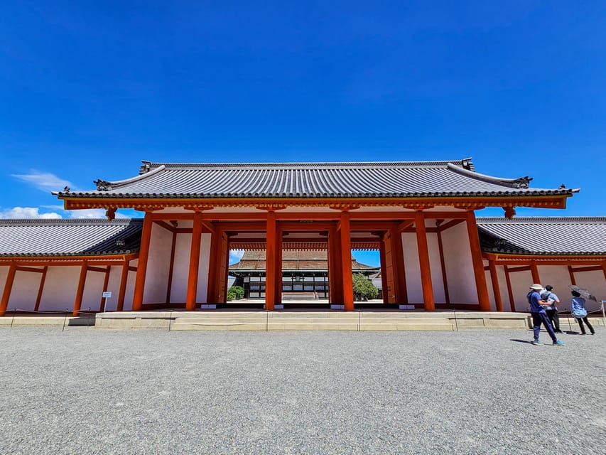 Kyoto: Imperial Palace & Nijo Castle Guided Walking Tour - Kyoto Imperial Palace and the imperial court