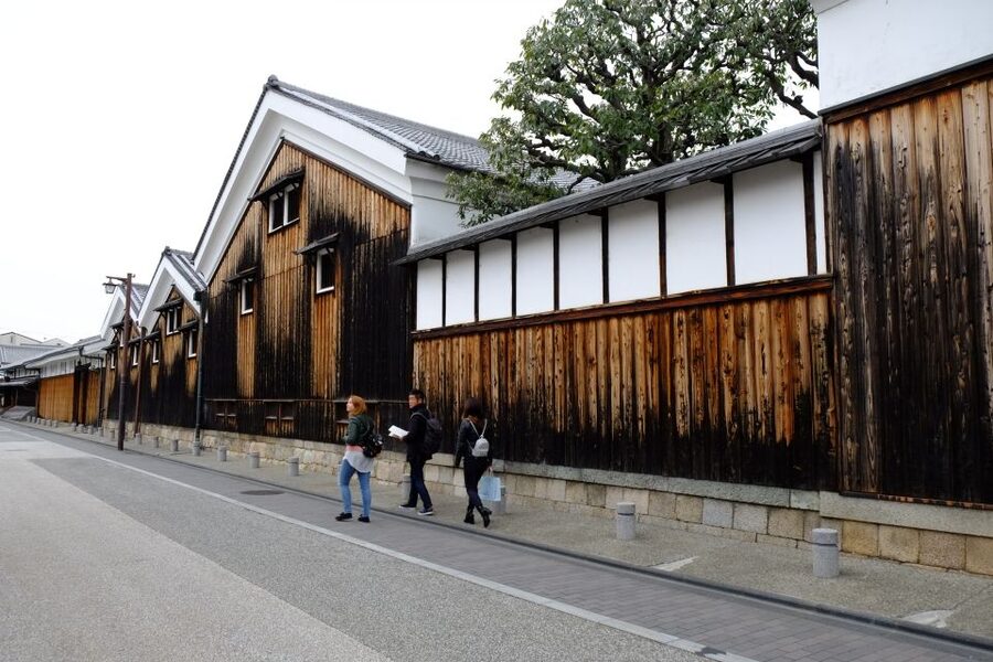 Kyoto: Insider Sake Brewery Tour with Sake and Food Pairing - The guides make the three hours work