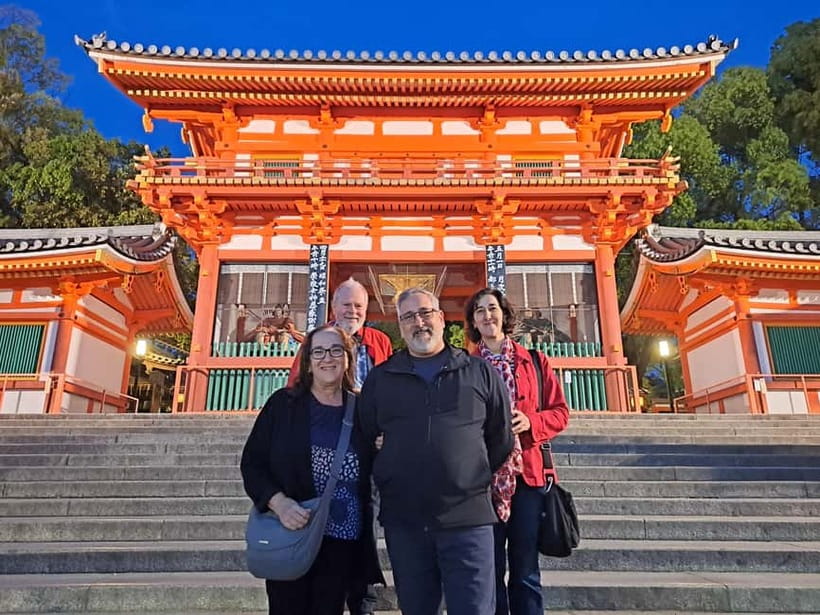 Kyoto: Izakaya Nightlife Tour with Local Guide - Kiyamachi and riverside Kyoto