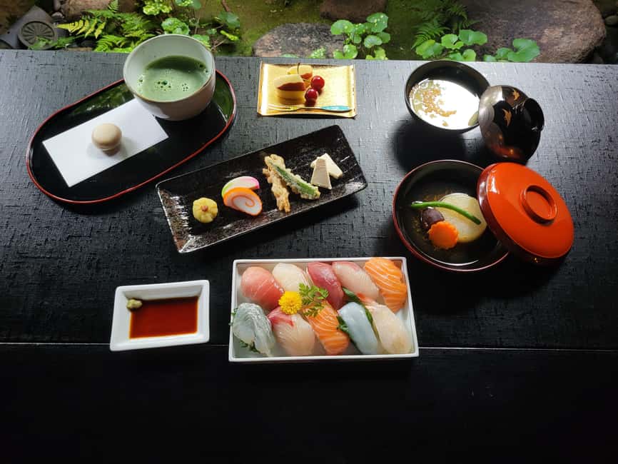 Kyoto: Kaiseki Dinner at a Historical Townhouse - Dress and floor etiquette at Tondaya