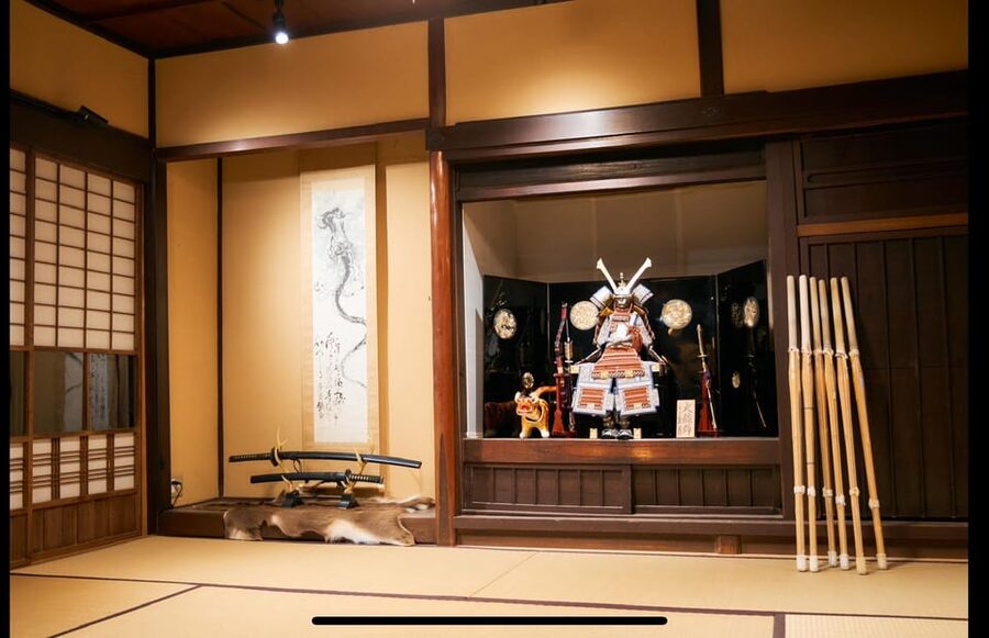 Kyoto: Kendo and Samurai Experience with Uniform and Gear - Learning the etiquette behind the sword