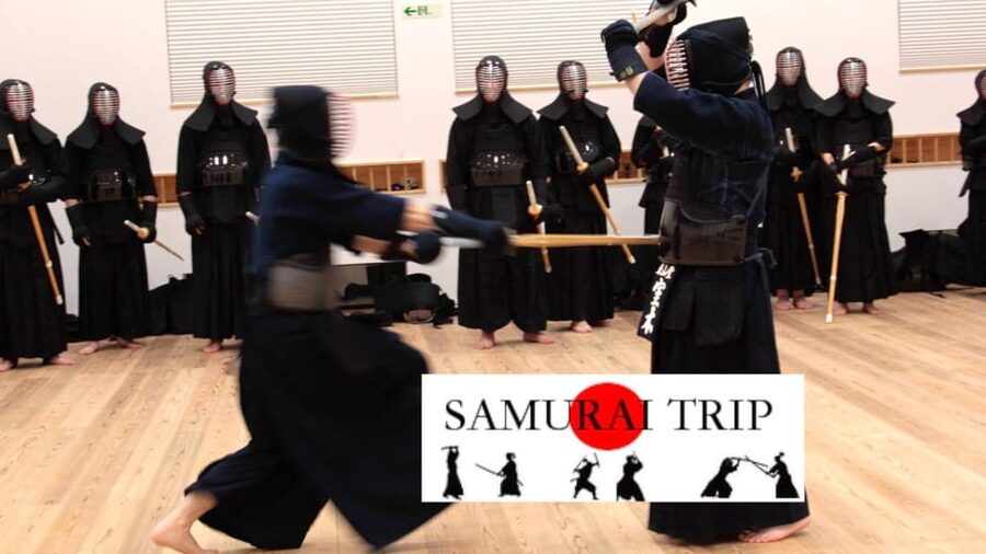 Kyoto: Kendo Samurai Experience Tour - Putting on the Armor