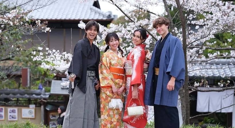 Kyoto Kimono Rental mimosa ｜Kimono/Yukata Rental Couple Plan - Why Mimosa works well for a Kyoto walking day
