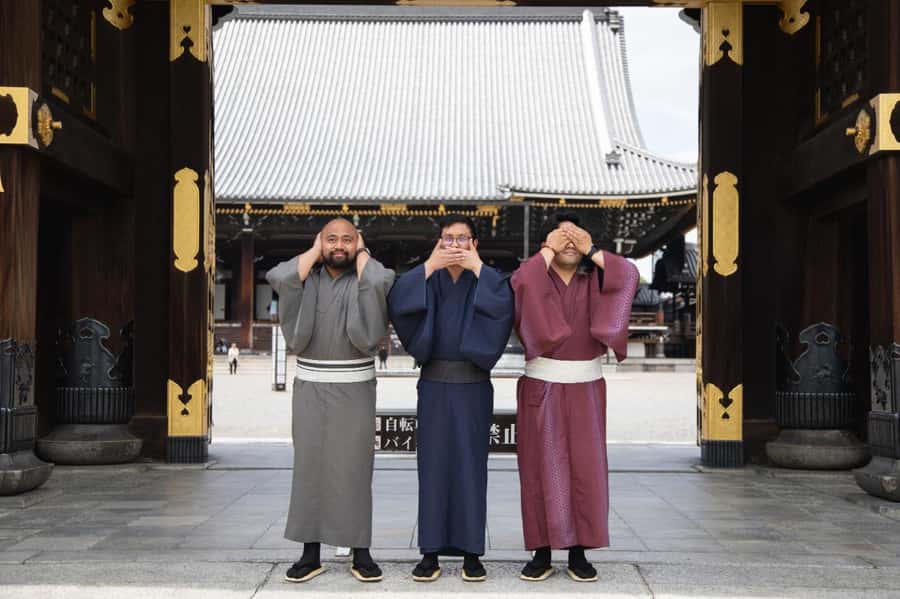 Kyoto: Kimono Rental Traditional Experience at Wargo in Gion - What the $33 price really covers