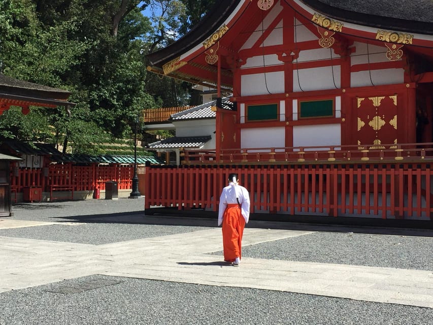 Kyoto: Kiyomizu-dera, Fushimi Inari & Gion Geisha District - Walking into Gion’s geisha district
