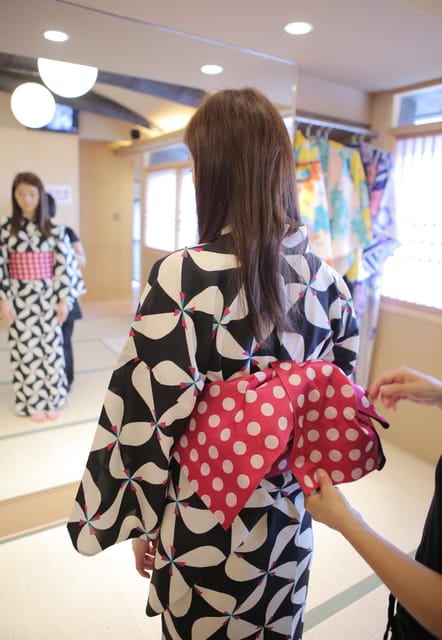 Kyoto:Kiyomizu-dera Temple Rent a kimono and ride a rickshaw - Who should book this Kyoto experience?