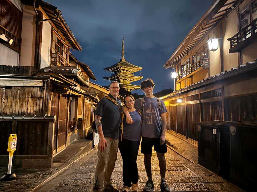 Kyoto Magic Night Walk: Gion & Fushimi Inari(Private Option) - Riding public transportation between Kyoto’s old districts