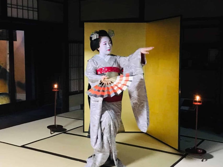 Kyoto: Maiko Happy Hour at a Historic Machiya - Buyō dance in an old Kyoto setting