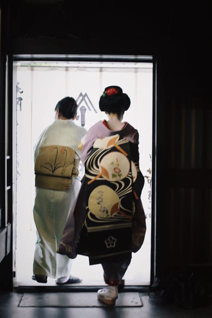 Kyoto: Maiko Happy Hour at a Historic Machiya - How long the visit feels