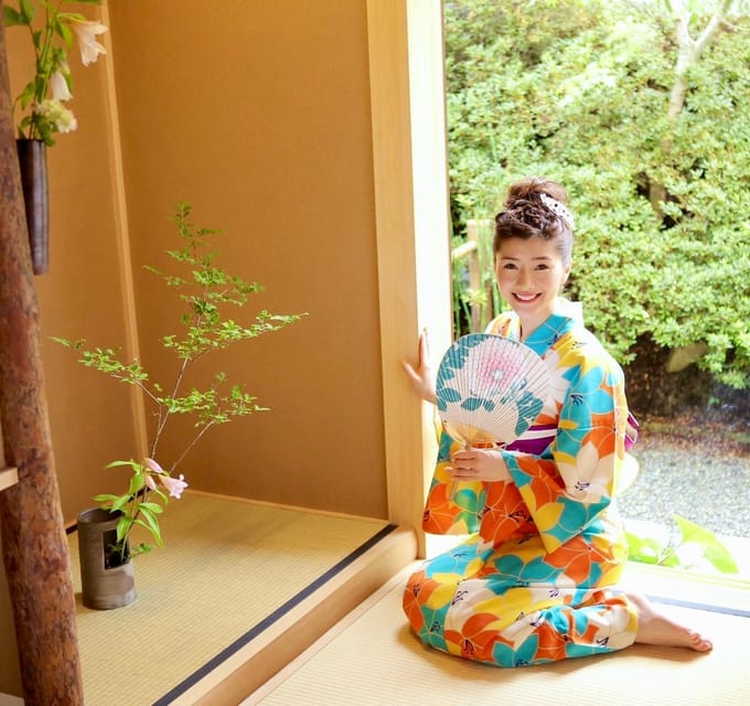 Kyoto: Maiko, Samurai, or Kimono Rental and Tea Ceremony - Walking to Akebonotei for matcha