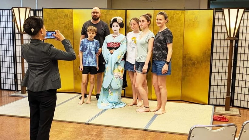 Kyoto: Meet-and-Greet, Maiko Show and Experience - The English explanation of maiko training