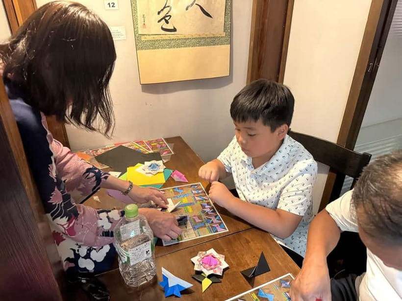 Kyoto: Mindfulness Origami Workshop, Limited 6/8–6/10 - GojoParadiso and the setting near Kiyamizu Gojo