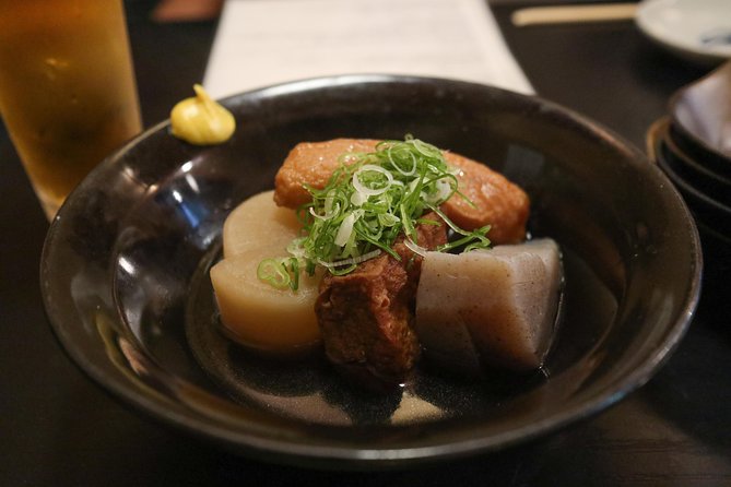 Kyoto Night Foodie Tour in Gion (9+ dishes + 6 Sake tastings) - Guides make or break the evening