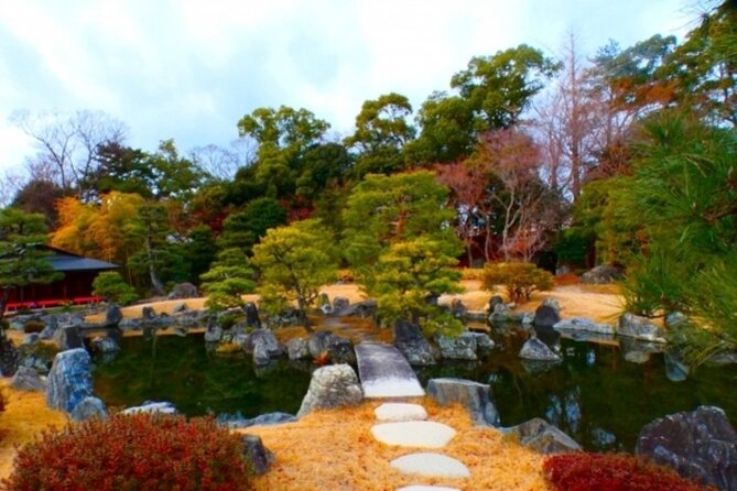 Kyoto: Nijo Castle World Heritage Guided Tour with Admission - Gates, gardens, and the best photo stops
