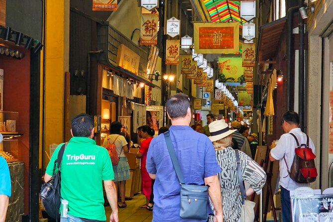 Kyoto Nishiki Market & Depachika: 2-hours Food Tour with a Local - Timing, group size, and meeting details
