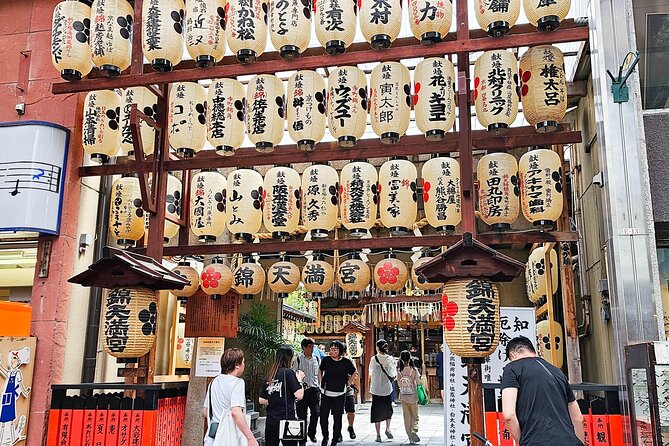 Kyoto Nishiki Market & Depachika: 2-hours Food Tour with a Local - Why the local guide makes a difference