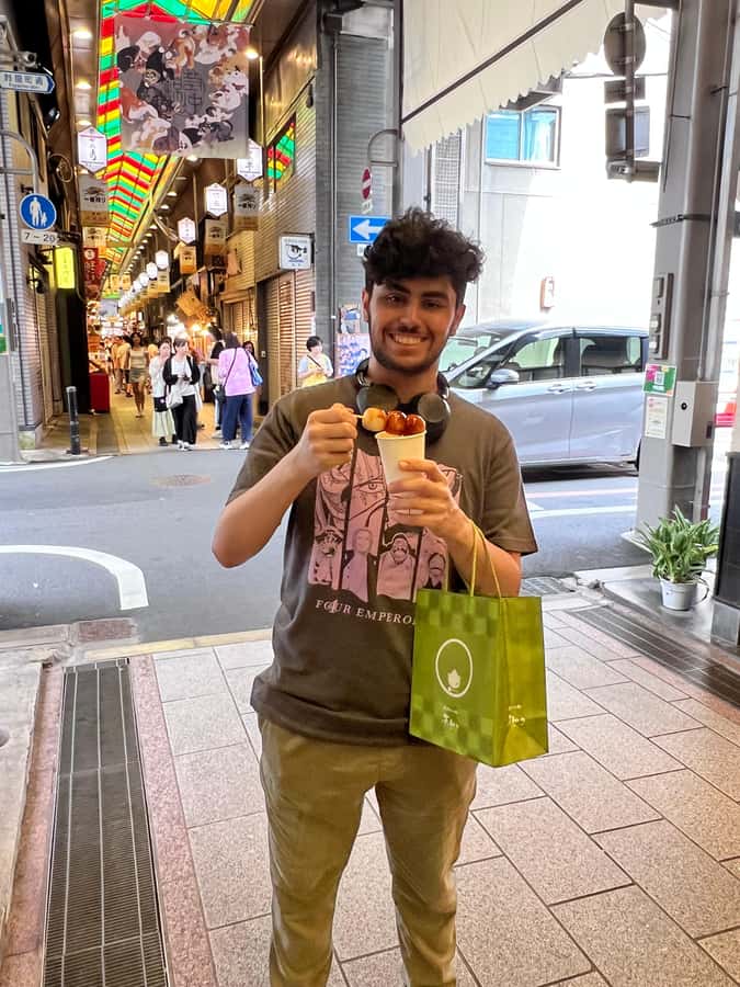 Kyoto: Nishiki Market Food Tour with Local Guide - Key points at a glance