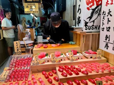 Nishiki Market Tour with a Local Foodie & Tastings