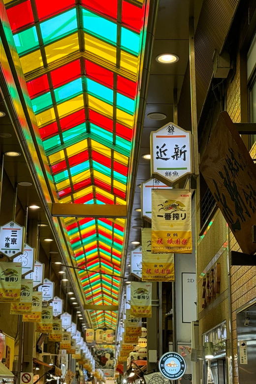 Kyoto: Nishiki Market Tour with a Local Foodie & Tastings - Fifty minutes inside Nishiki Market