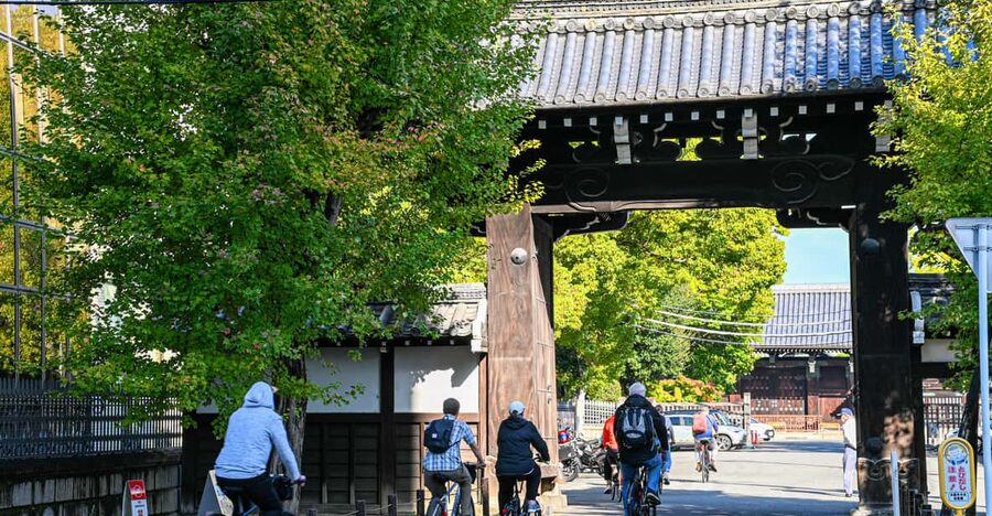 Kyoto: North Kyoto Guided Cycling Tour with Lunch - Kitano Tenmangu and Its Cultural Importance