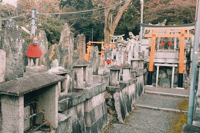 Kyoto Off The Beaten Path: Hidden Zen Garden & Magical Shrine - Sanjusangendo and its 1,001 figures of Kannon