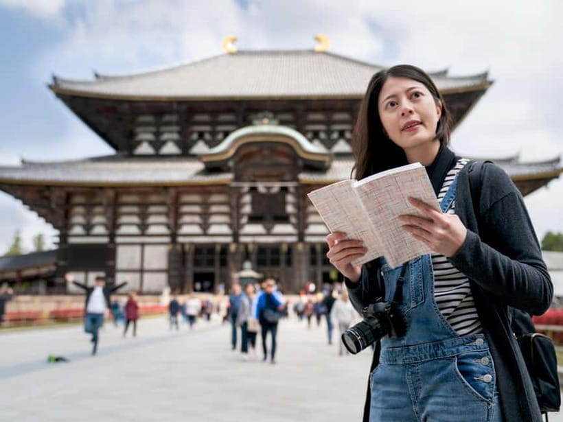 Kyoto/Osaka: Kinkakuji, Bamboo Forest, and Nara Deer Park - Guides, group care, and the English commentary
