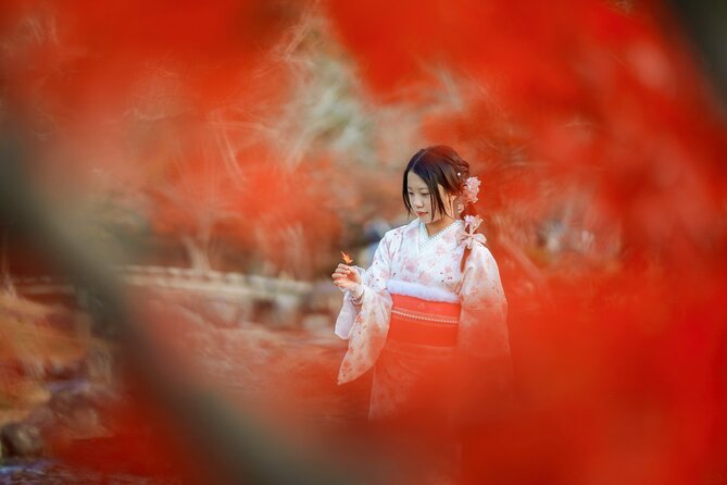 Kyoto Photo Travel with Local Guide and Personal Photographer - A Private Route Means More Control