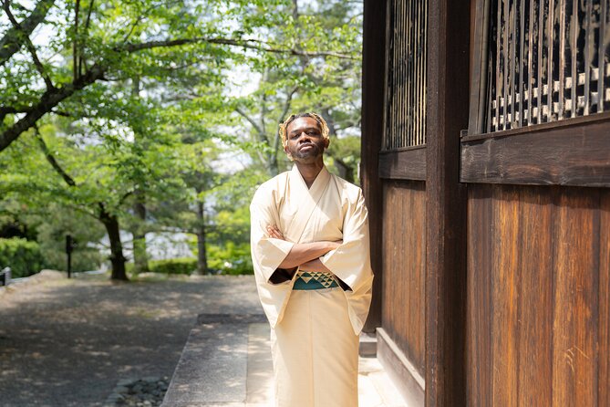 Kyoto Portrait Tour with Kimono - Choosing a kimono before the meeting time