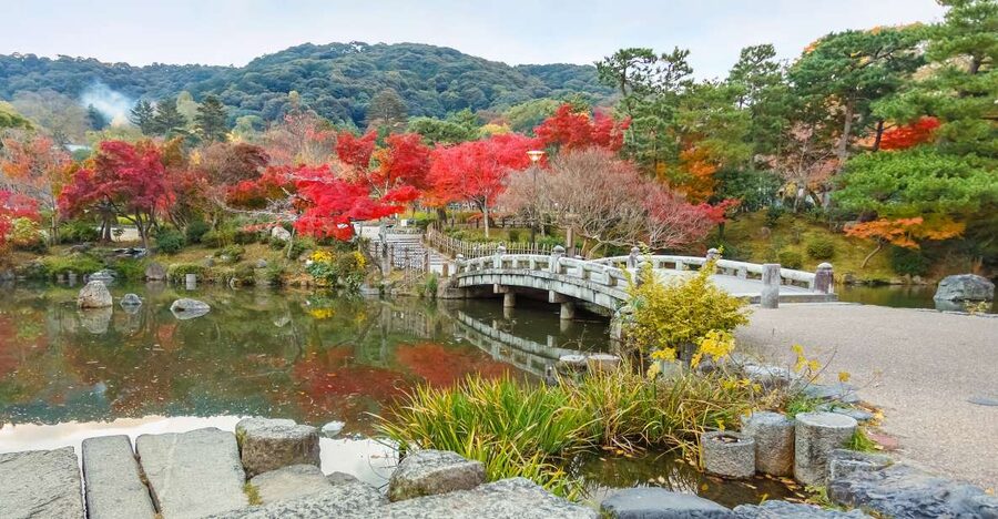 Kyoto: Private 2.5 Hour Historical Walking Tour - Maruyama Park and Nene-no-michi