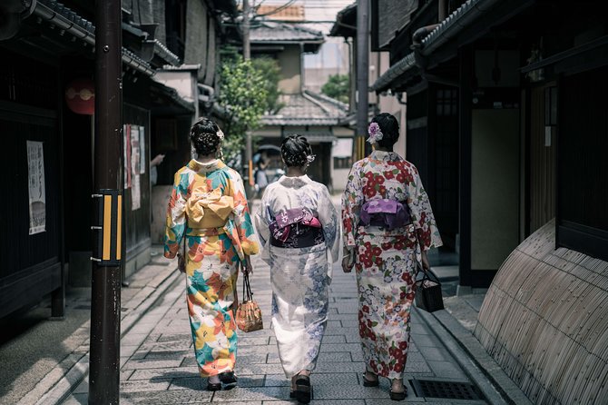 Kyoto Private Customizable Half Day Tour - Kitasuisan Bridge and the value of a less obvious stop