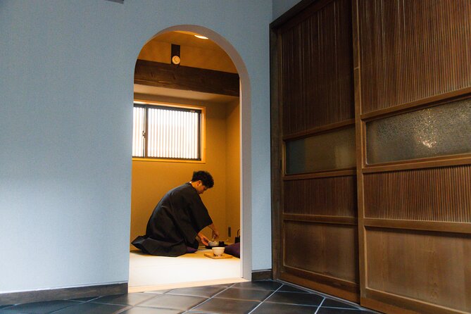 KYOTO: Private Tea Ceremony in Hidden Townhouse (Kid-Friendly) - Finishing with a matcha latte